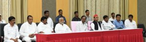 Akhilesh Yadav Addressing Press Conference with Telangana CM KCR at Hyderabad (22)