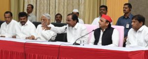 Akhilesh Yadav Addressing Press Conference with Telangana CM KCR at Hyderabad (29)