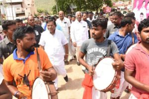 Dy.CM (Education) Kadiyam Srihari participated in Rythu Bandhu program in Bhupalapally (2)