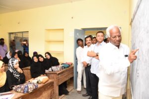 Dy.CM (Education) Kadiyam Srihari Inspected Falaknuma Govt. Schools and Colleges (8)