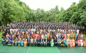 Hon’ble Governor Flags off 93rd Foundation Course for the Largest Ever Batch of Trainee Civil Servants at Dr MCR HRD Institute (3)