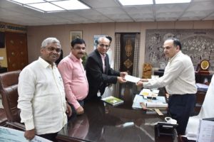 APGVB employees donate Rs.55 Lakh to Kerala Distress Relief Fund (3)