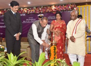 E.S.L. Narasimhan participated as Chief Guest at the launch of 'India Post Payments Bank' at the Institution of Engineers, (10)