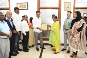 We Hub Cheque distribution 1