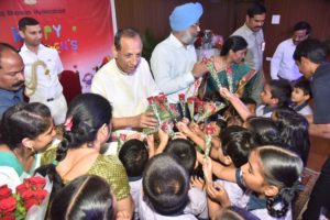 Governor Stresses Need for Cleanliness and Greenery in Schools (8)