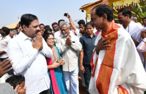 CM KCR Third day SahasraChandiYagam at Yerravalli, Farm House (9)