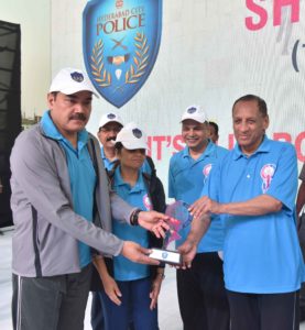 Governor flagged off SHE TEAMS RUN organized by SHE Teams Hyderabad City Police (15)