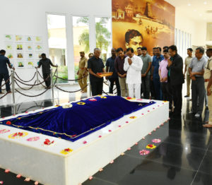 KCR Paid floral tributes to Late A. P. J. Abdul Kalam (3)