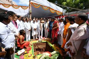 CM KCR Performs Bhoomi Puja for Telangana New Assembly Building (17)