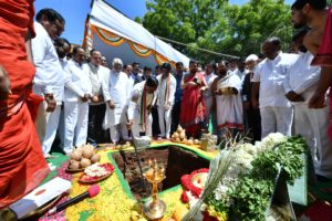 CM KCR Performs Bhoomi Puja for Telangana New Assembly Building (22)