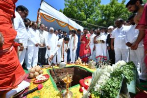 CM KCR Performs Bhoomi Puja for Telangana New Assembly Building (23)