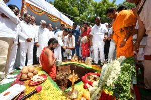 CM KCR Performs Bhoomi Puja for Telangana New Assembly Building (29)