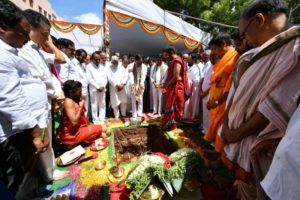 CM KCR Performs Bhoomi Puja for Telangana New Assembly Building (6)