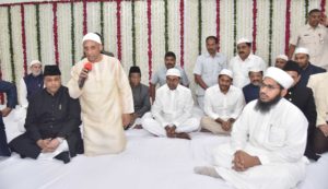 Governor Hosts Iftar Party (1)