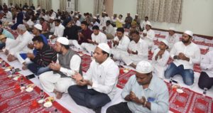 Governor Hosts Iftar Party (2)