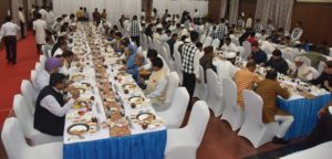 Governor Hosts Iftar Party (9)