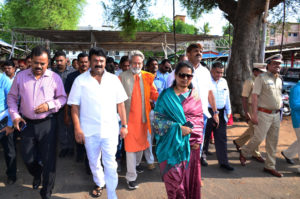 Minister Talasani Srinivas Yadav Monitors Arrangement for Fish Prasadam Distribution (8)