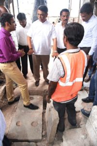 Principal Secretary to Govt. (MA&UD) visits Mozamjahi Market (10)