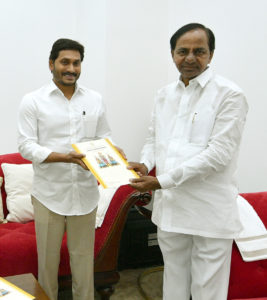 Telangana CM KCR, AP CM Jagan Meet in Hyderabad (12)