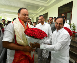 Telangana CM KCR, AP CM Jagan Meet in Hyderabad (5)