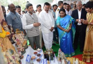 Governor Inaugurated Regional workshop on Youth as Torch Bearers of Business Oriented Agriculture in South India (3)