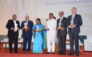 Governor Inaugurated Regional workshop on Youth as Torch Bearers of Business Oriented Agriculture in South India (8)