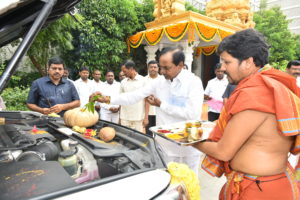 Telangana CM KCR in his Official Residence Performed Vehicle Pooja & Ayudha Pooja (5)