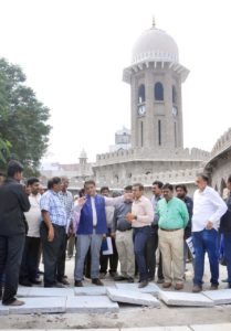 Principal Secretary MA&UD Visits Mojamjahi Market Over Renovation Work (2)