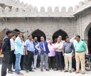 Principal Secretary MA&UD Visits Mojamjahi Market Over Renovation Work (9)