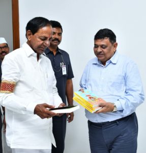 CM KCR Releases Book “Yudhakanda Mandara Makarandam” (3)