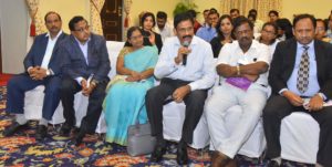HR Managers of Software Companies Meet with Governor (7)