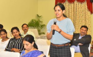 HR Managers of Software Companies Meet with Governor (8)