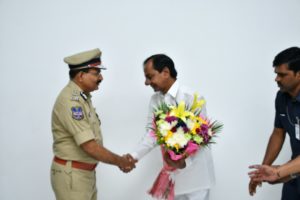 On the New Year’s Day, Several Prominent Personalities Called on CM KCR at Pragati Bhavan (13)