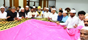 CM KCR Sends Ghilaf to Hazrath Khwaja Gharib Nawaz Ajmer Sharif Dargah (3)