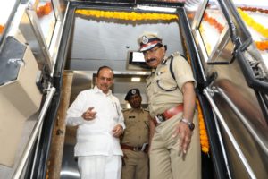 Minister for Home Flagged Off Mobile Rest Rooms & Toilets for Women Police Officers on Bandobust Duties (3)