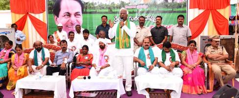 Hon'ble Dy. CM (Education) Participated in Raithubandhu Program at Vadlakonda village, Janagama Dist