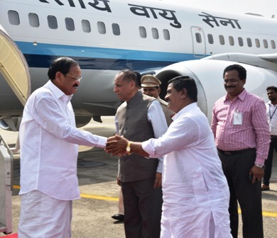 Photos of Hon’ble Vice President of India visit to Hyderabad, Arrival at Begumpet Airport