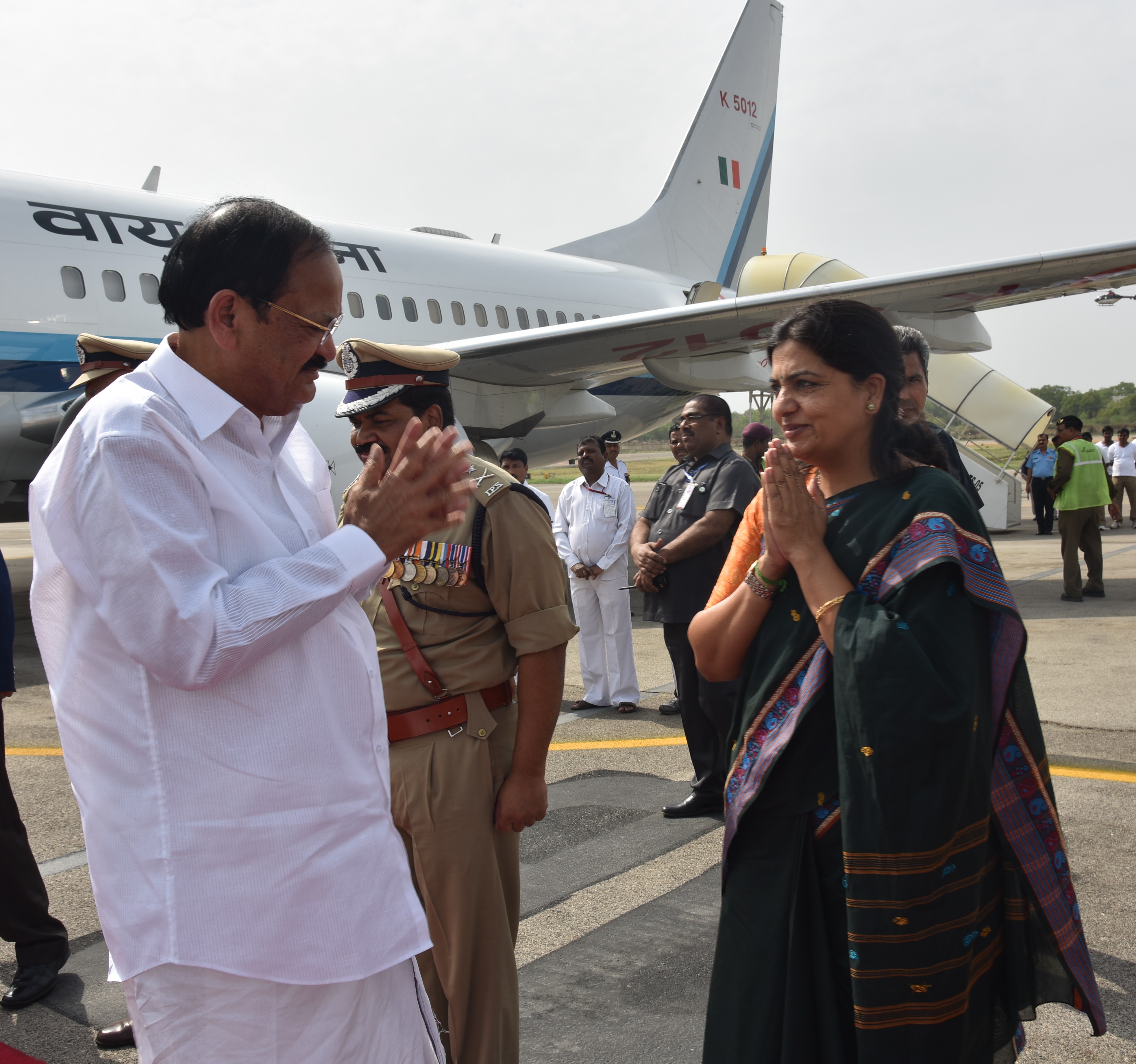 Photos of Hon’ble Vice President of India visit to Hyderabad, Arrival at Begumpet Airport (5)