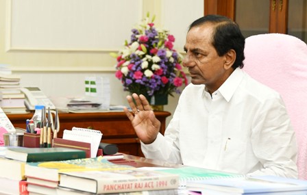 Telangana CM asks TRS MPs on Inclusion of Minority Reservation