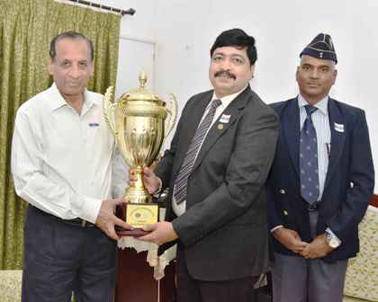 Governor E.S.L. Narasimhan Contributed to the Armed Forces Flag Day Fund on the occasion of Armed Forces Flag Day - 2018