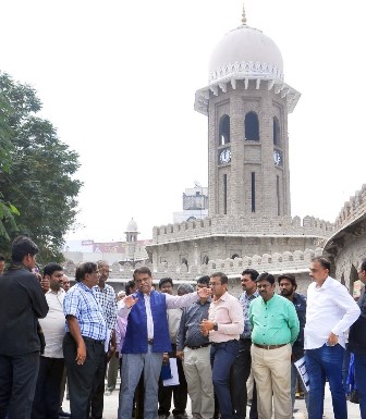 Principal Secretary MA&UD Visits Mojamjahi Market Over Renovation Work