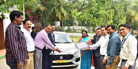 HPCL Information Systems Center Donated Maruti Suzuki Swift Dezire Car to Red Cross Blood Bank